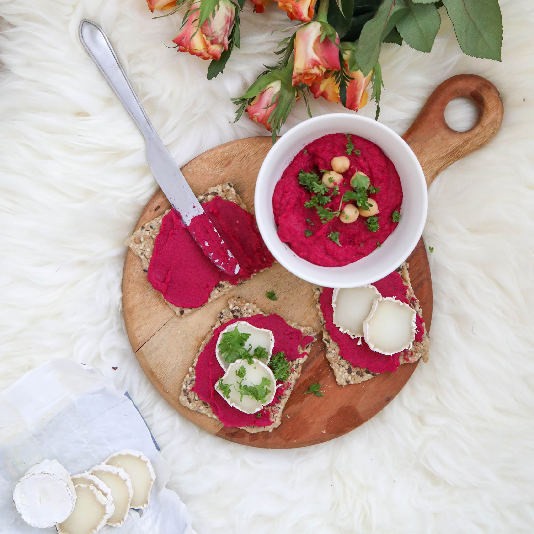 siemenrapeat Punajuurihummus-vuohenjuusto siemennäkkärit